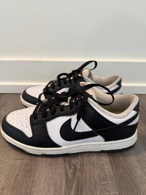 Nike Dunk Low Next Nature Panda